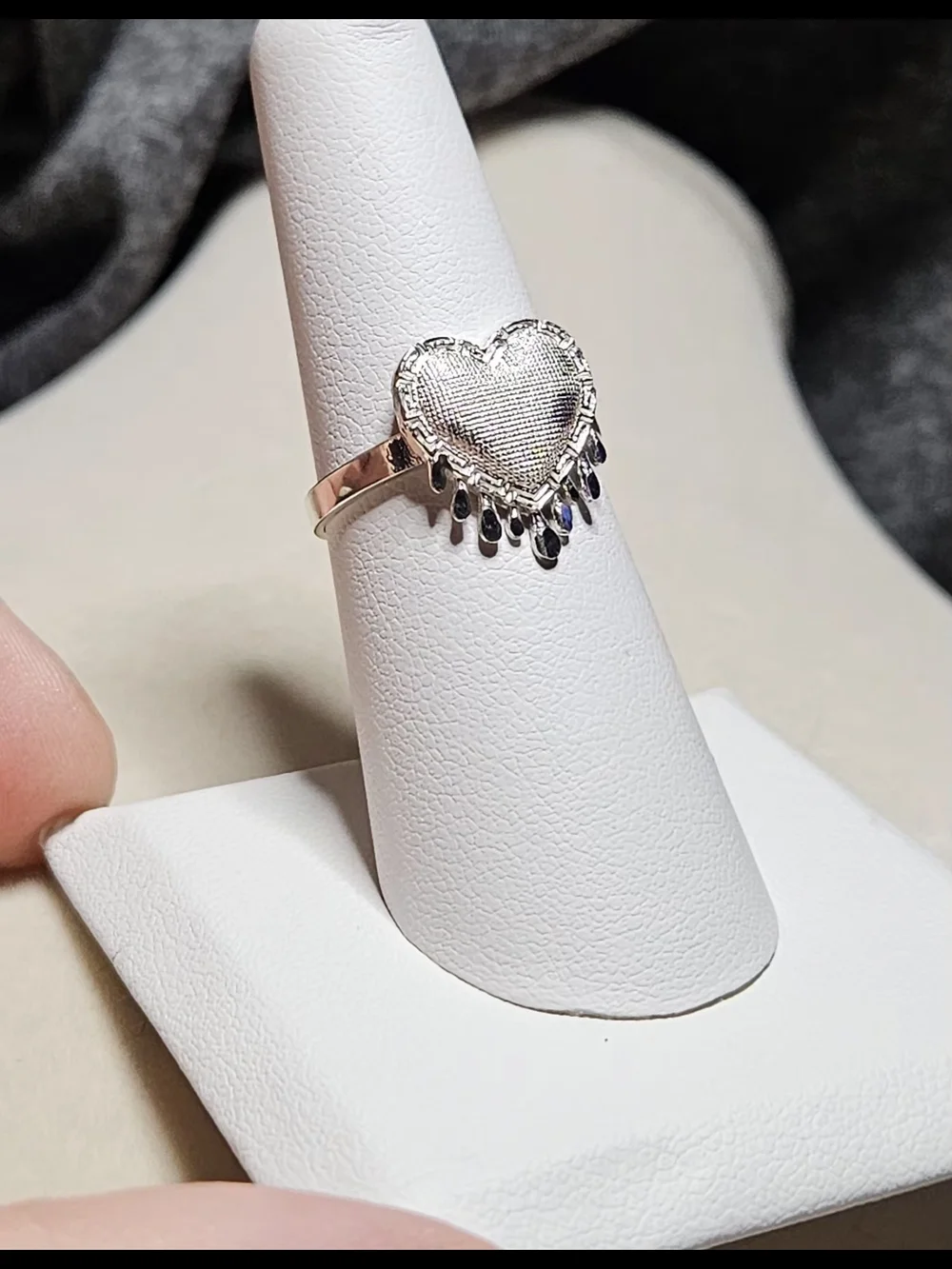 Silver Dripping Heart Fringe Ring - Textured Diamond Cut Grid